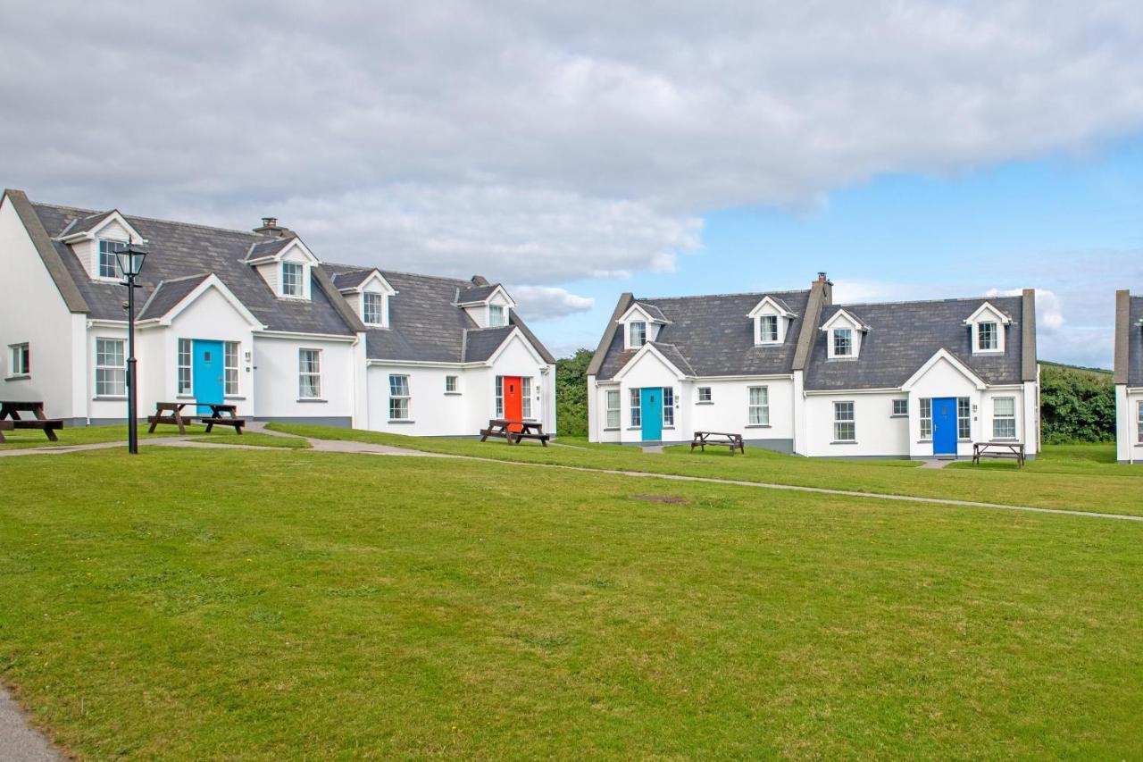 Dingle Harbour Cottages 3 Bed Sleeps 7 By Trident Holiday Homes Exterior photo